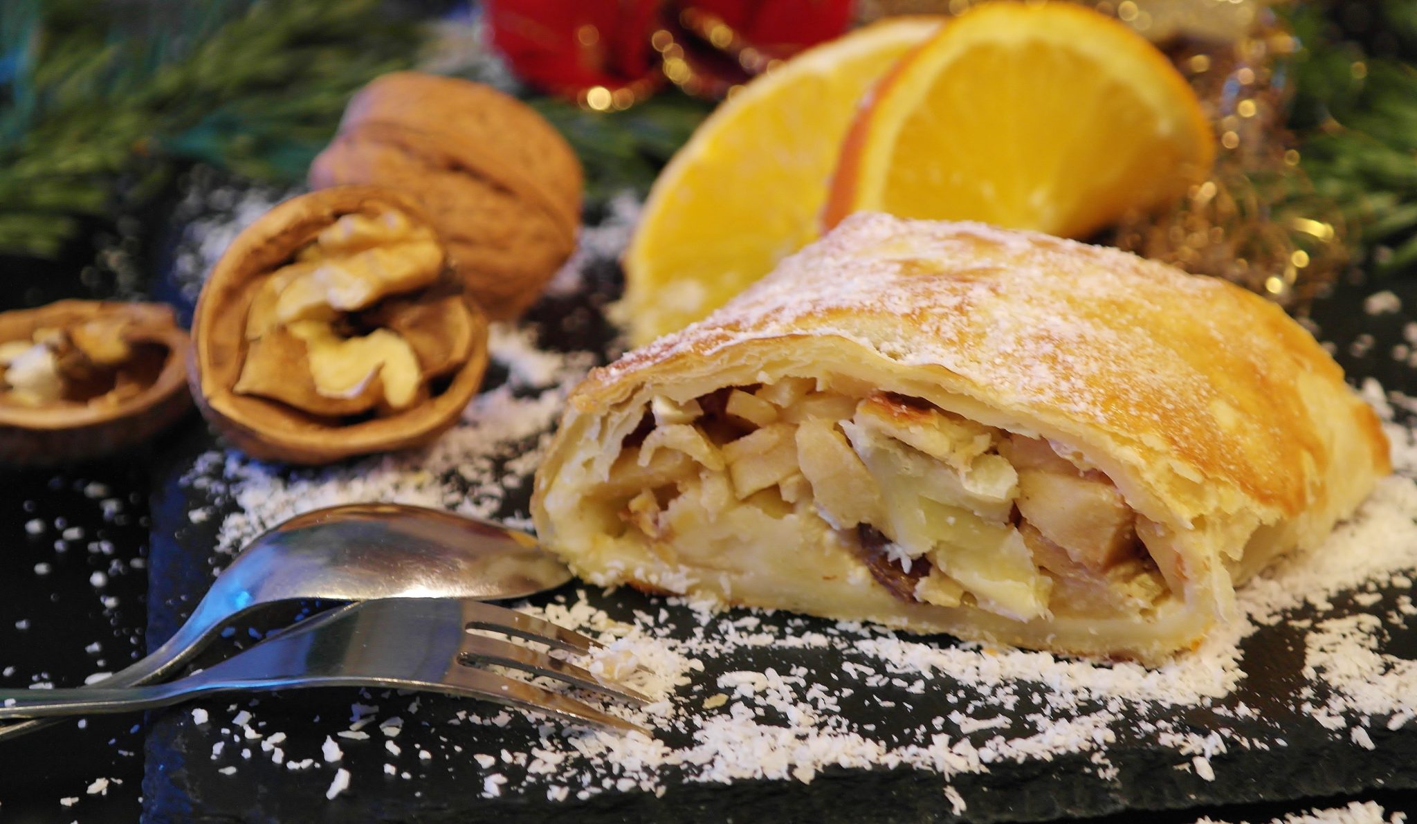 Яблочный штрудель (Apfelstrudel)