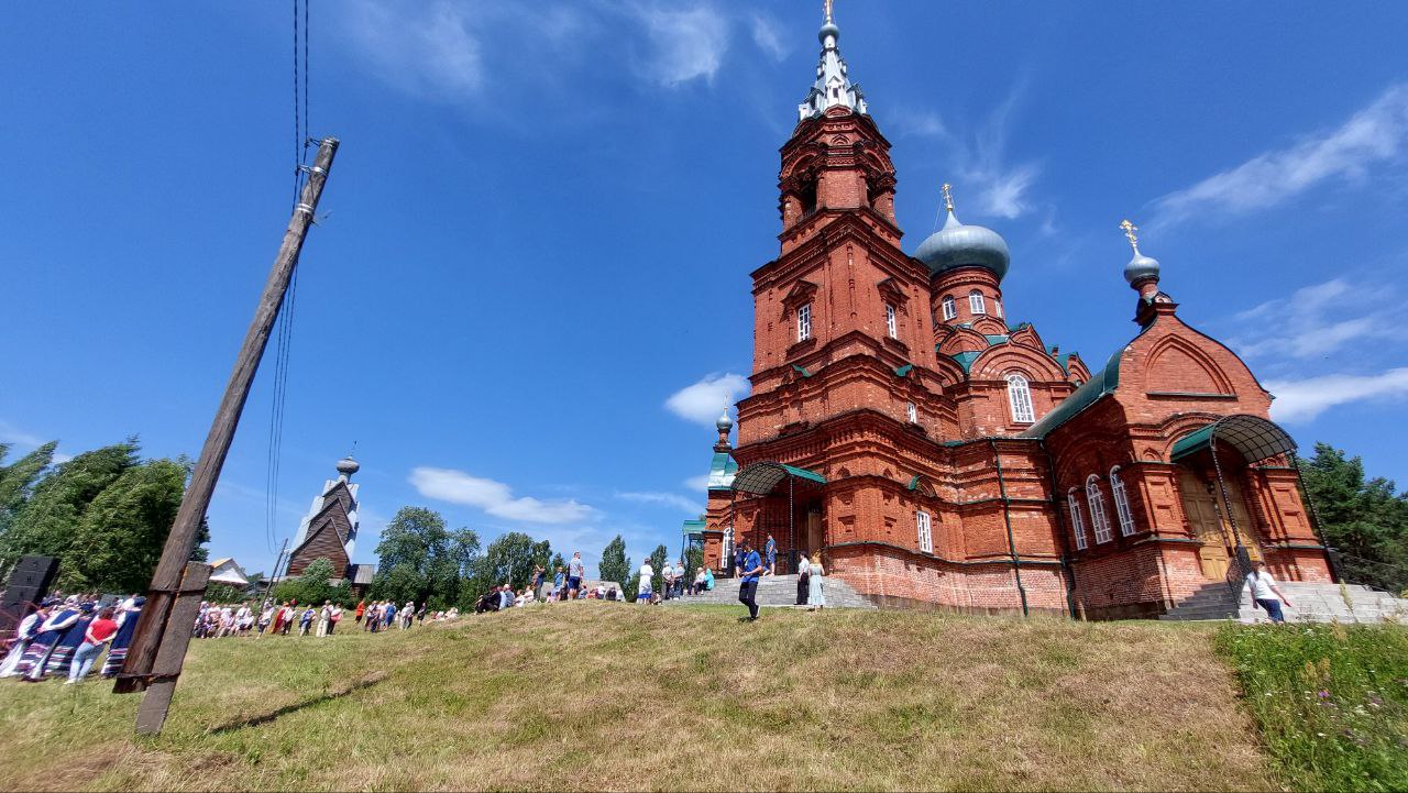 330-летие единственного в мире храма – памятника Деревянного Зодчества на Ширковом погосте